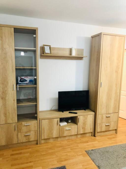 Nice Apt Near Spitalul Judetean, All You Need Lr14 Timisoara Exterior photo